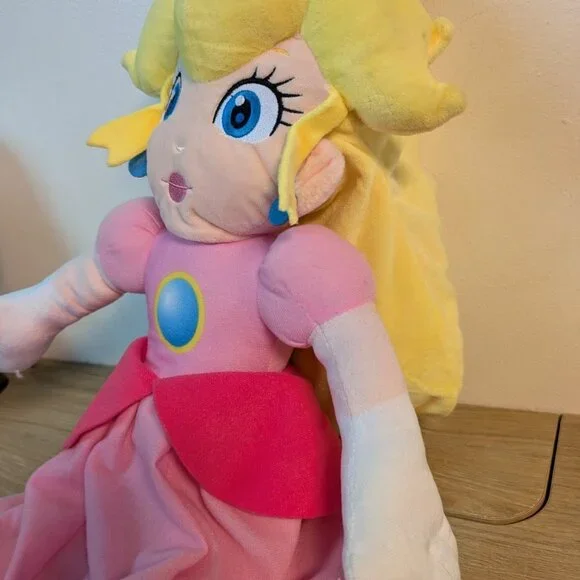 Super Mario Princess Peach Plush Stuffed Figure Doll 22” Gift Toy Licensed - Picture 6 of 11